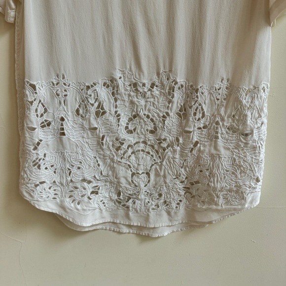 Equipment Ivory Short Sleeve Round Neck Lace Cut Out Womens Size S Silk Blouse - Picture 6 of 16